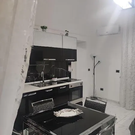 La Casa Di Titina شقة
