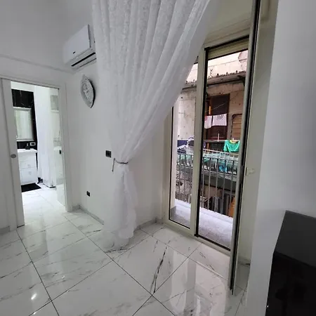 아파트 La Casa Di Titina 나폴리