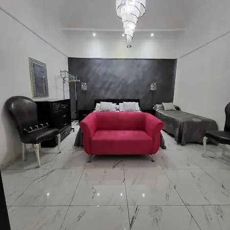 La Casa Di Titina * 나폴리